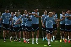 jnh-乌拉圭前锋荣膺亚洲足球颁奖典礼(乌拉圭男足主帅)