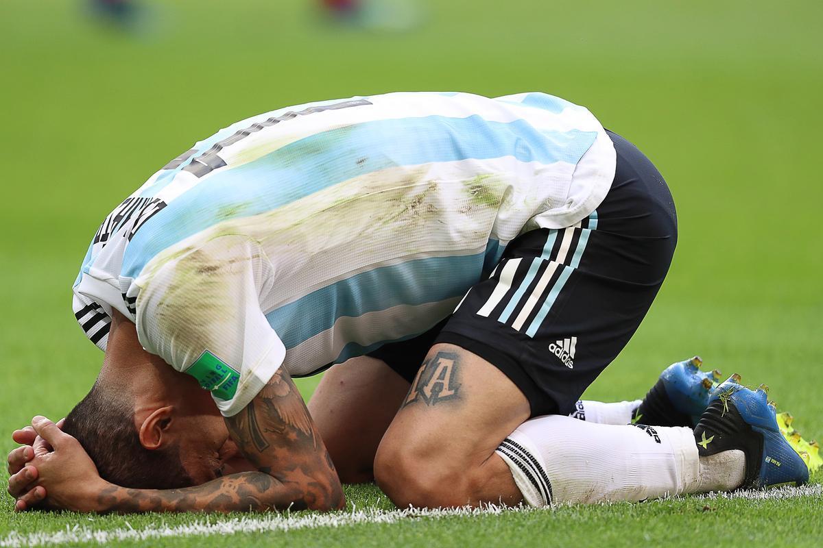 荷兰豪取亚洲之师梅西继续进球是哪一集